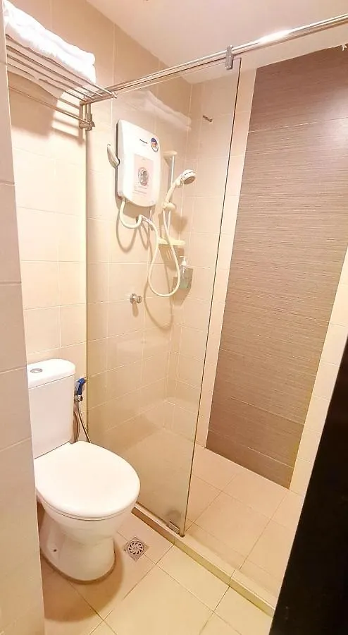 Pp Hotel By Moxy George Town 2*,  Malaysia
