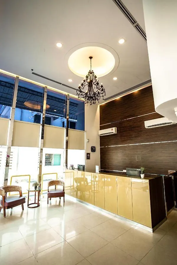 Pp Hotel By Moxy George Town 2*,
