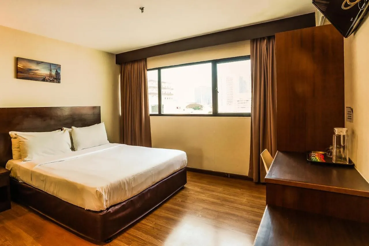 Pp Hotel By Moxy George Town